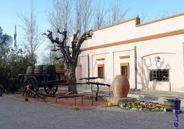 Bodega La Rural￼