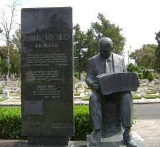 Monumento a Anibal Troilo￼